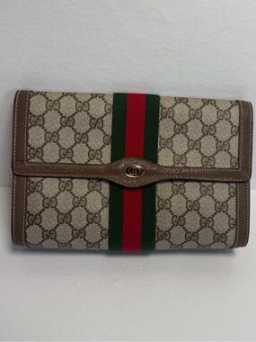 Gucci Web GG Supreme Canvas Pouch Clutch